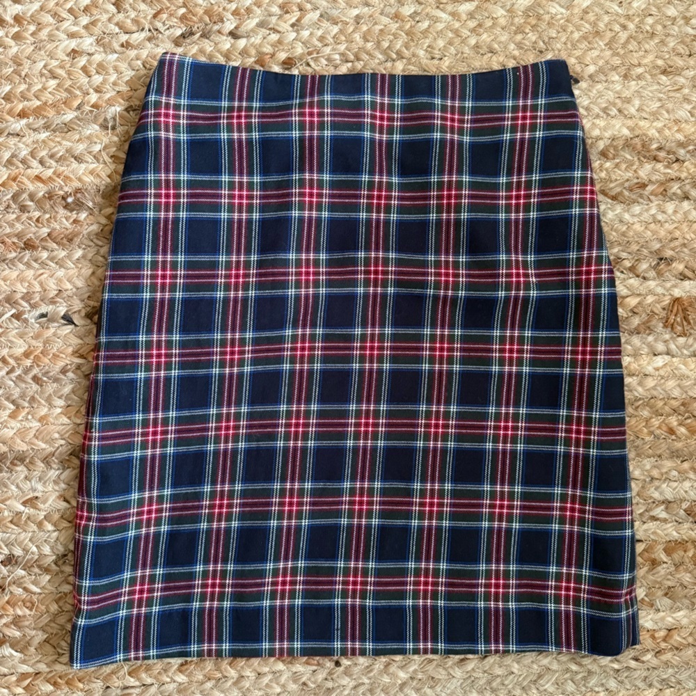 Talbots 2 Petite Blue, Red, and Green Classic Plaid Skirt - Picture 7 of 7